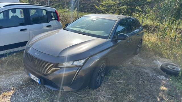 Peugeot 308 SW - sprzedane na aukcji