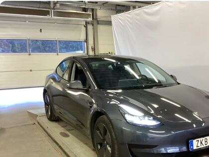 Tesla Model 3 Standard Range+ — auto z aukcji, AutoPan