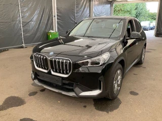 Baureihe iX1 30 xDrive 64kWh