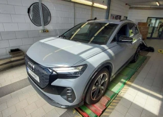 Q4 e-tron 45 e-tron quattro
