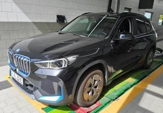 Baureihe iX1 30 xDrive 64kWh