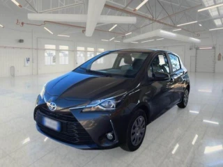 TOYOTA YARIS / 2017 / 5P / BERLINA 1.5 HYBRID BUSINESS