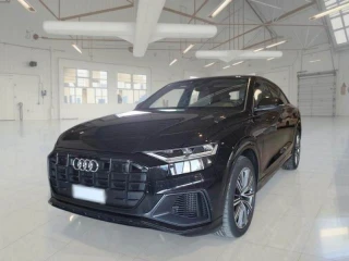 AUDI Q8 / 2018 / 5P / SUV 55 TFSI E 280KW QUATTRO TIP. SPORT