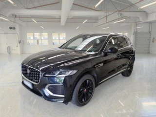 JAGUAR F-PACE / 2020 / 5P / SUV 2.0D D204 R-DYNAMIC SE AUTO 4WD