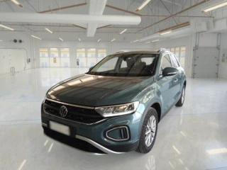 VOLKSWAGEN T-ROC / 2021 / 5P / SUV 2.0 TDI SCR LIFE