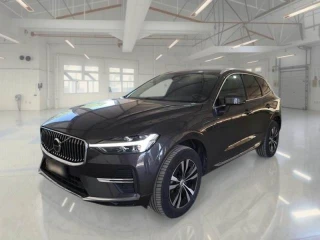 VOLVO XC60 / 2021 / 5P / SUV T6 PLUG-IN AWD AUTO RECHARGE INS. EXP