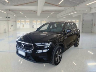 VOLVO XC40 / 2021 / 5P / SUV T4 RECHARGE PLUG-IN AUTO CORE