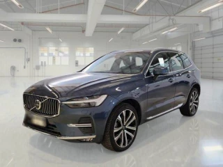 VOLVO XC60 / 2021 / 5P / SUV B4 D AWD automatico Ultimate Bright
