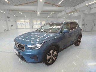 VOLVO XC40 / 2021 / 5P / SUV T5 RECHARGE PLUG-IN AUTO PLUS BRIGHT