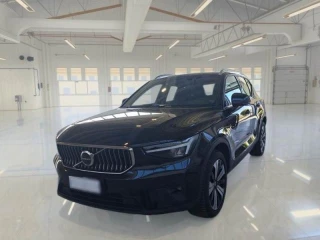 VOLVO XC40 / 2021 / 5P / SUV T4 RECHARGE PLUG-IN AUTO CORE