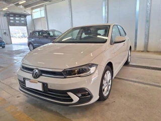 VOLKSWAGEN POLO / 2021 / 5P / BERLINA 1.0 TSI STYLE