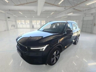 VOLVO XC40 / 2021 / 5P / SUV T5 RECHARGE PLUG-IN AUTO CORE