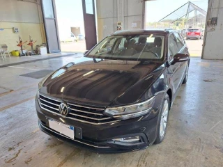 VOLKSWAGEN PASSAT / 2019 / 5P / STATION WAGON VAR. 2.0TDI SCR EVO 110KW BUSINESS DSG