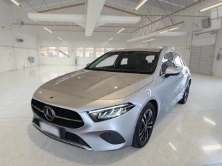 MERCEDES-BENZ CLASSE A / 2022 / 5P / BERLINA A 180 D AUTOMATIC ADVANCED PROGRESSIVE