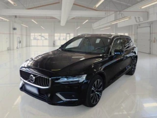 VOLVO V60 / 2019 / 5P / STATION WAGON B4 D AUTOM. PLUS BRIGHT
