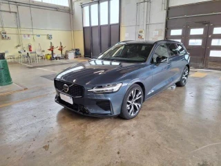 VOLVO V60 / 2019 / 5P / Station wagon B4 D autom. PLUS Dark