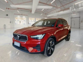 VOLVO XC40 / 2021 / 5P / SUV T5 Recharge Plug-in auto Core