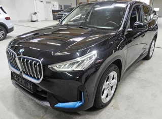 iX1 30 xDrive 64kWh