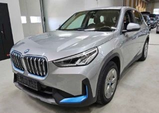 iX1 30 xDrive 64kWh