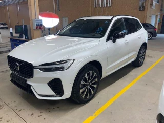 XC60 Plus Dark AWD 2.0 B4 145KW AT8 E6d