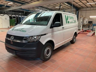 VOLKSWAGEN TRANSPORTER T6.1 KORT 2,0 TDI 110 HK 5 trins - UA!