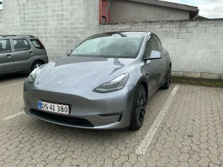 TESLA MODEL Y BEV F PERFORMANCE 4WD UA!