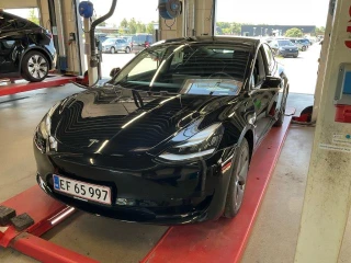TESLA MODEL 3 STANDARD PLUS RWD AUTO UA!'