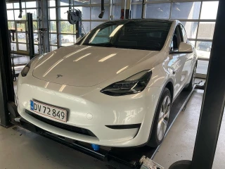 TESLA MODEL Y BEV RWD UA!