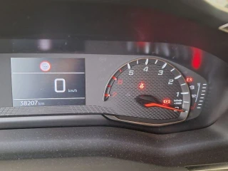 PEUGEOT 208 1.5 BLUEHDI ALLURE 102 CV Peugeot 3D navigation system; Metallic paint