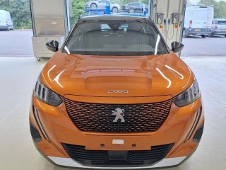 PEUGEOT 2008 50KWH GT 136 CV GPS