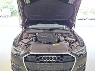 AUDI A6 50 TFSI-E AVANT ATTRACTION 265 CV Pack Business Plus