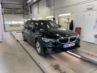 BMW 3-serie 330e Touring 292hk Sport Line Rattvärme