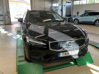 VOLVO V60 B4 197hk Momentum Adv Navi Pro Edt Aut Läder H/K