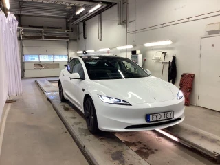 TESLA MODEL 3 Long Range 498hk AWD Läder Pano