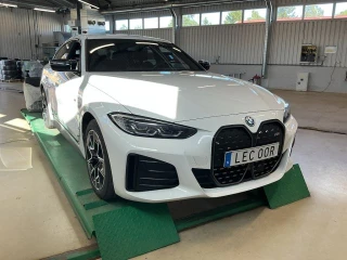 BMW I4 M50 544hk xDrive M Sport Charged Läder H/K Drag