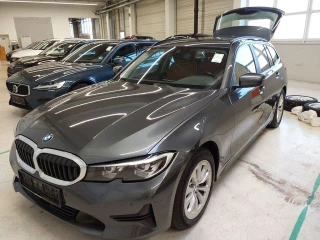BMW SERIES 3 318D A TOURING