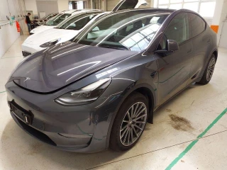 TESLA MODEL Y MAXIMALE REICHWEITEALLRADANTR.DUALMOTOR