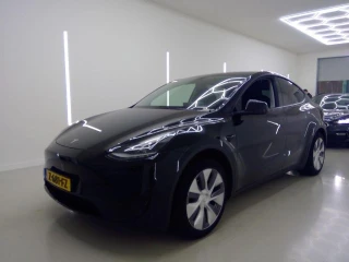 TESLA Model Y RWD 5d