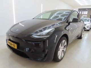 TESLA Model Y RWD 5d