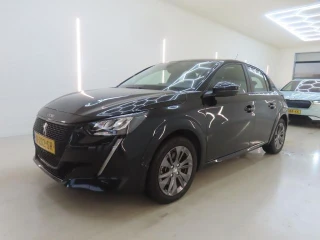 PEUGEOT e-208 Active Pack 50kWh 136 5d