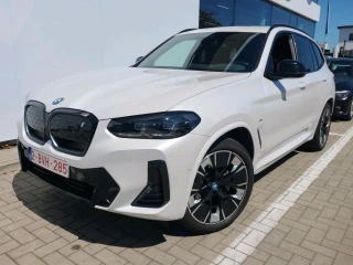 BMW IX3 80KWH AUTO