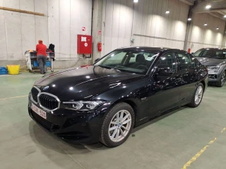 BMW 3 SERIES BERLINE 2.0 330E (135KW)