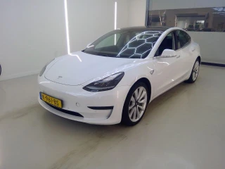 TESLA Model 3 Standard Range Plus RWD 4d ActieAuto 19"