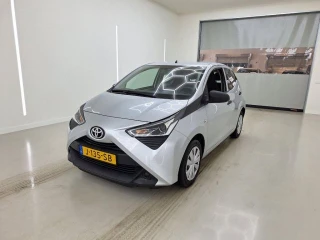 TOYOTA Aygo 1.0 VVT-i x-fun 5d