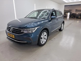 VOLKSWAGEN Tiguan 1.5 TSI 110kW Life Business