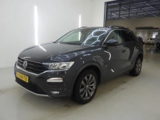 VOLKSWAGEN T-Roc 1.5 TSI 110kW Style 5d
