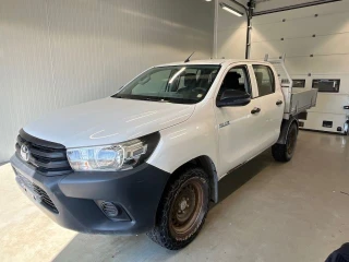 TOYOTA HILUX Double Cab 2.4D 4x4 T2 Doka UA! CEMENT BIL - FORBEHOLD FOR I UNDERVOGN