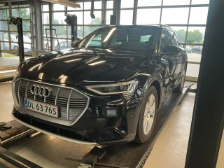 AUDI E-TRON 55 quattro 360 HK S tronic Prestige UA!