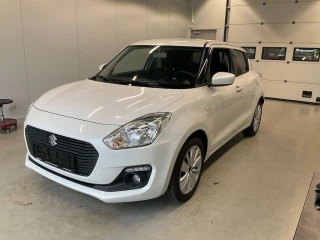 SUZUKI SWIFT 1.2 Hybrid Action £ UA!'