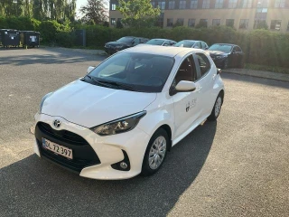 TOYOTA YARIS 1,5 Hybrid 116 HK AUT H3 UA!